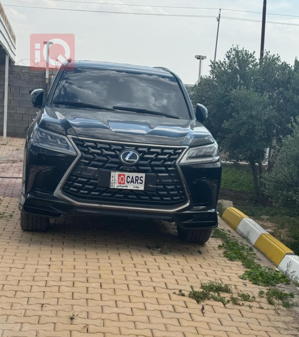 Lexus LX
